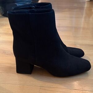 Old Navy Black Suede Mid-Heel Ankle Booties